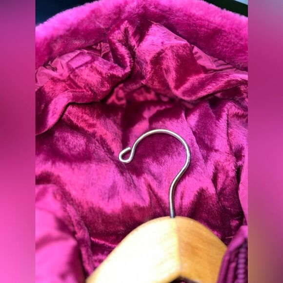 Juicy Couture Girls Faux Fur Lined Puffer Jacket W/ Matching Fur Purse sz 14 NWT - Picture 6 of 9